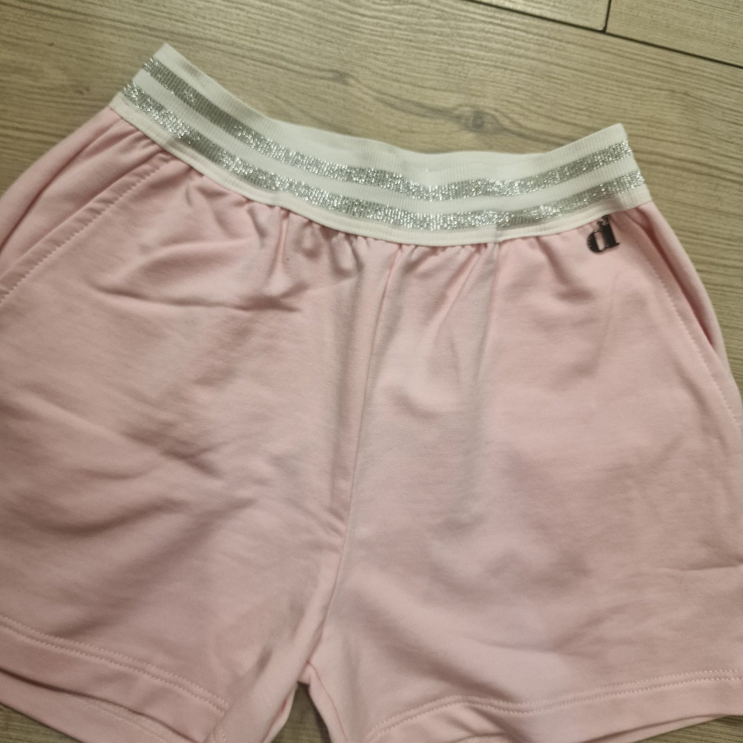 SHORTS ROSA GARZATO  CON BORDO ARGENTATO E GLITTER